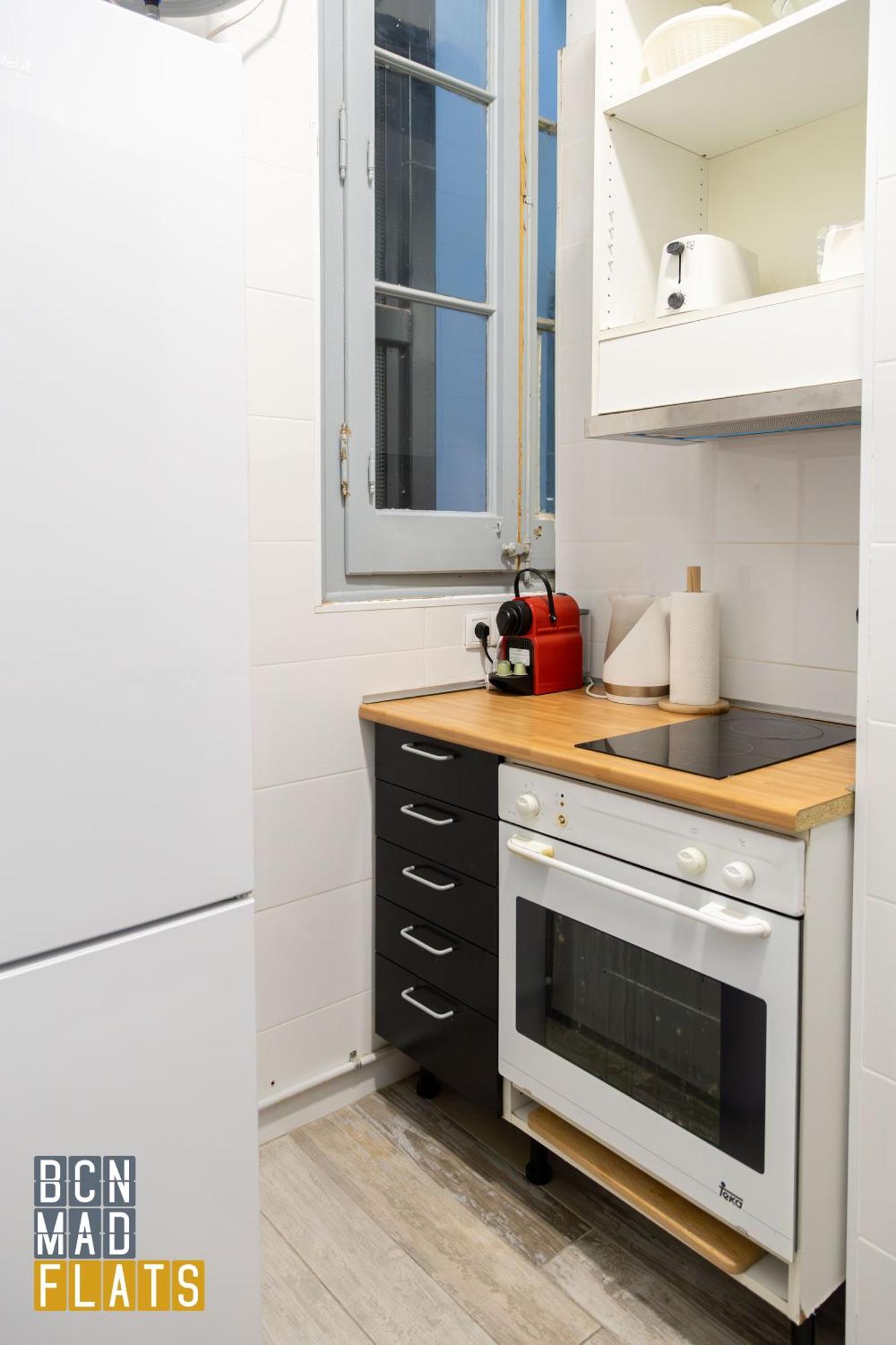 - Eixample 1a Apartament *